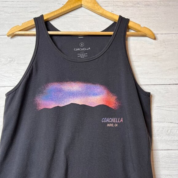 Coachella Tank Top Womens Size Small Gray Indio CA 2018 Lineup Rainbow Sunset - Picture 6 of 14
